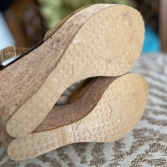 JIMMY CHOO wedges brown suede ankle strap wedges - Picture 3 of 13